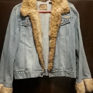 Jean jacket with fur collar and cuffs